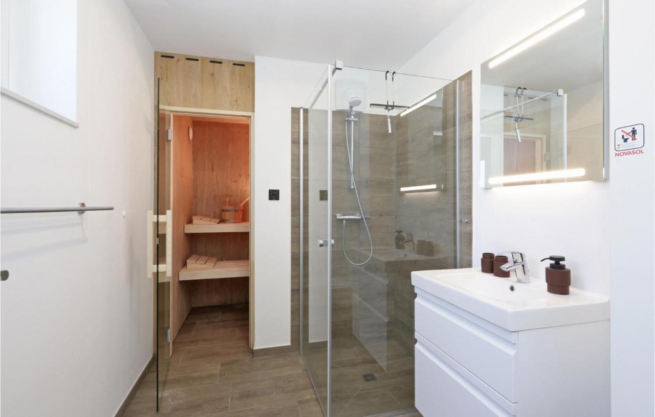 Beautiful Home In Lembruch-Duemmer See With Wifi 외부 사진
